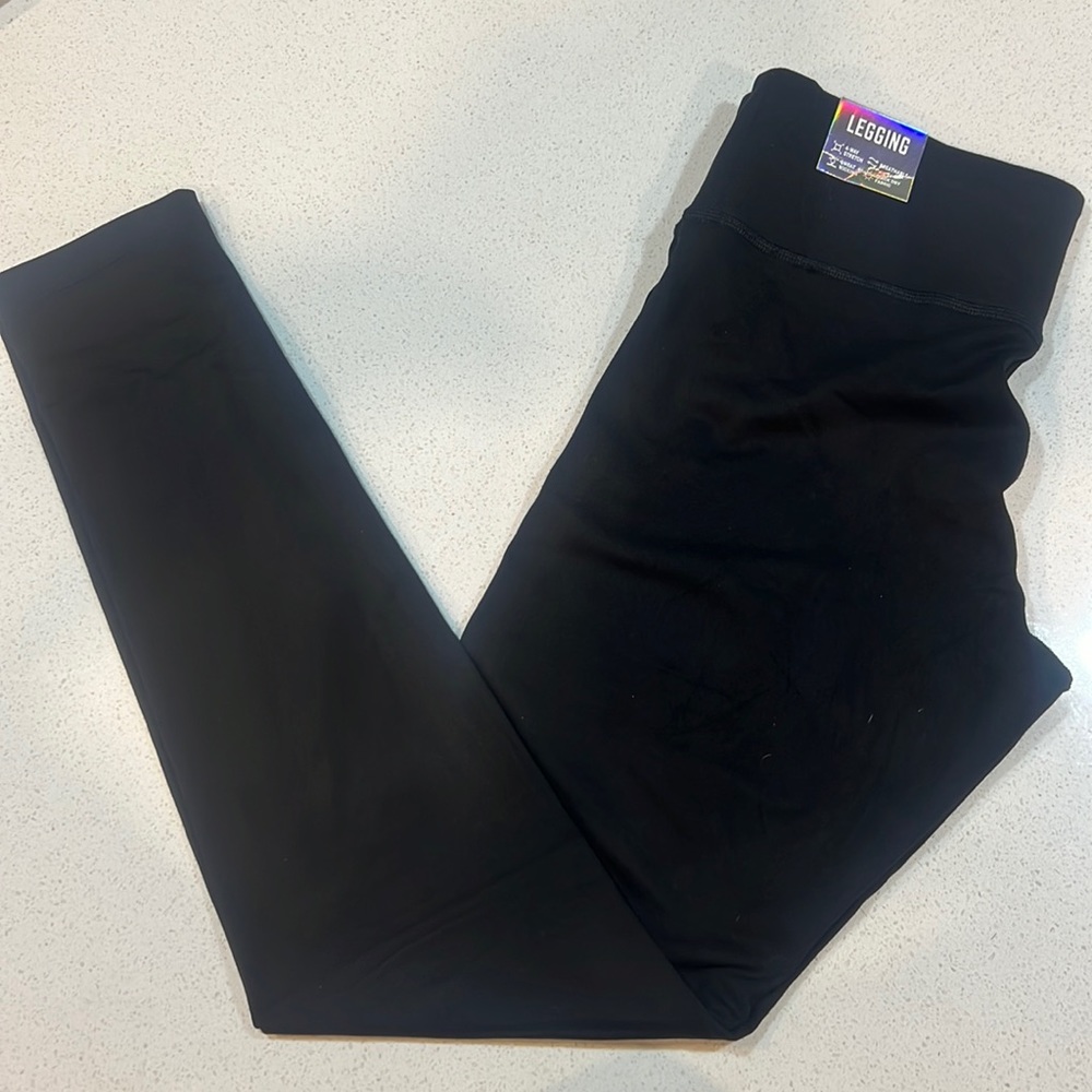 Small ultimate black leggings pink Victoria’s Secret